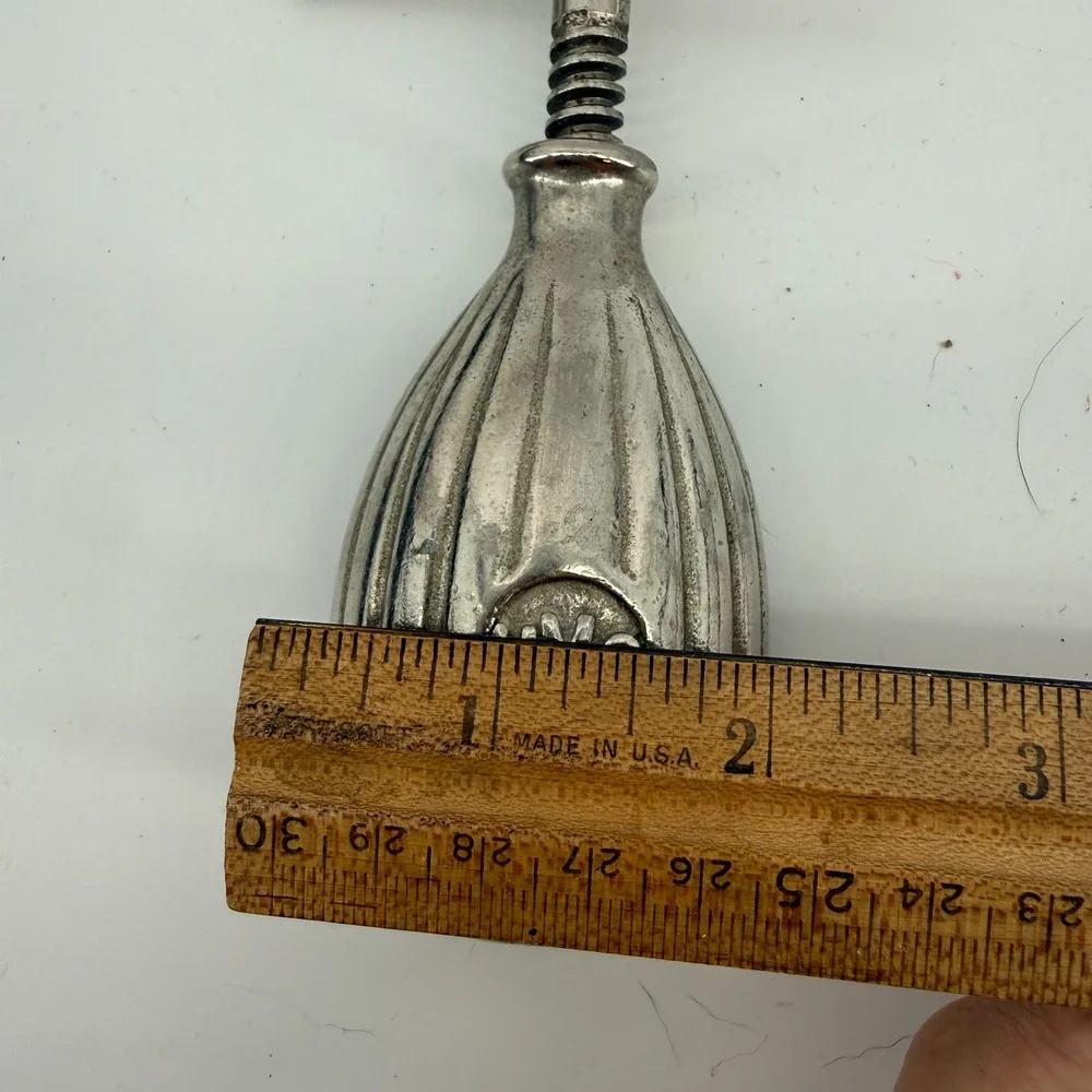 Vintage HMQ Henry Quackenbush Metal Garlic‎ Nuts Screw Press Cracker Kitchen